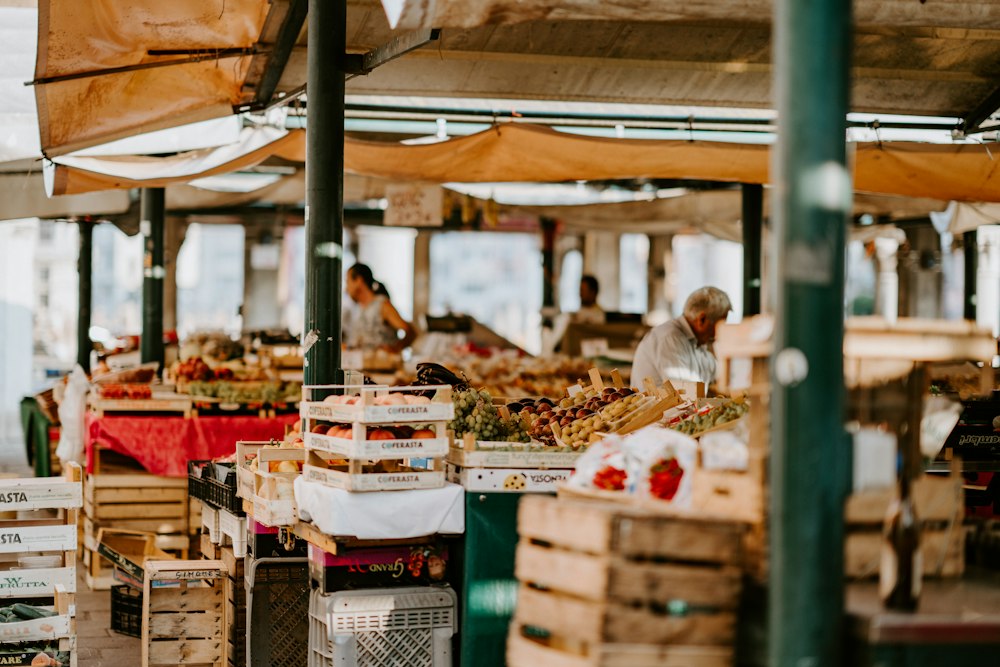 Marché animé à Kinshasa RDC